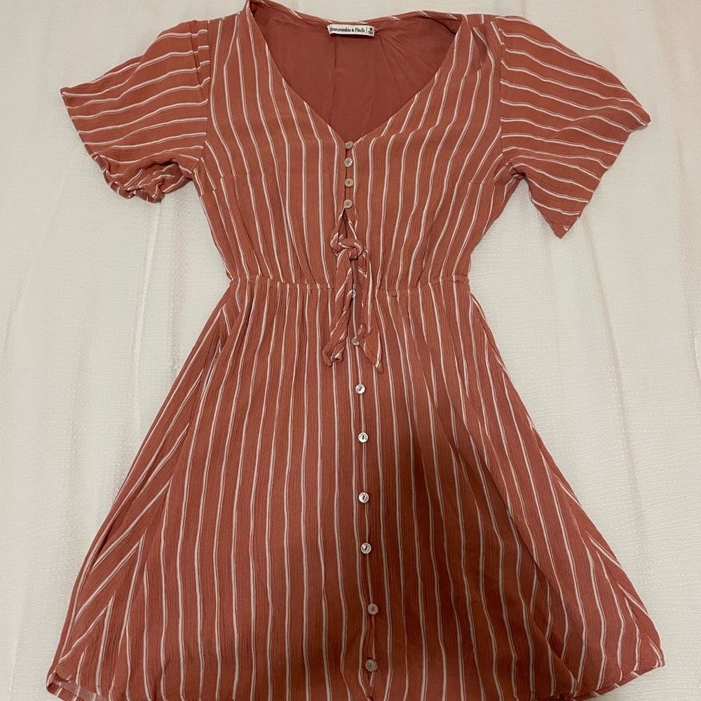 abercrombie & fitch coral dress